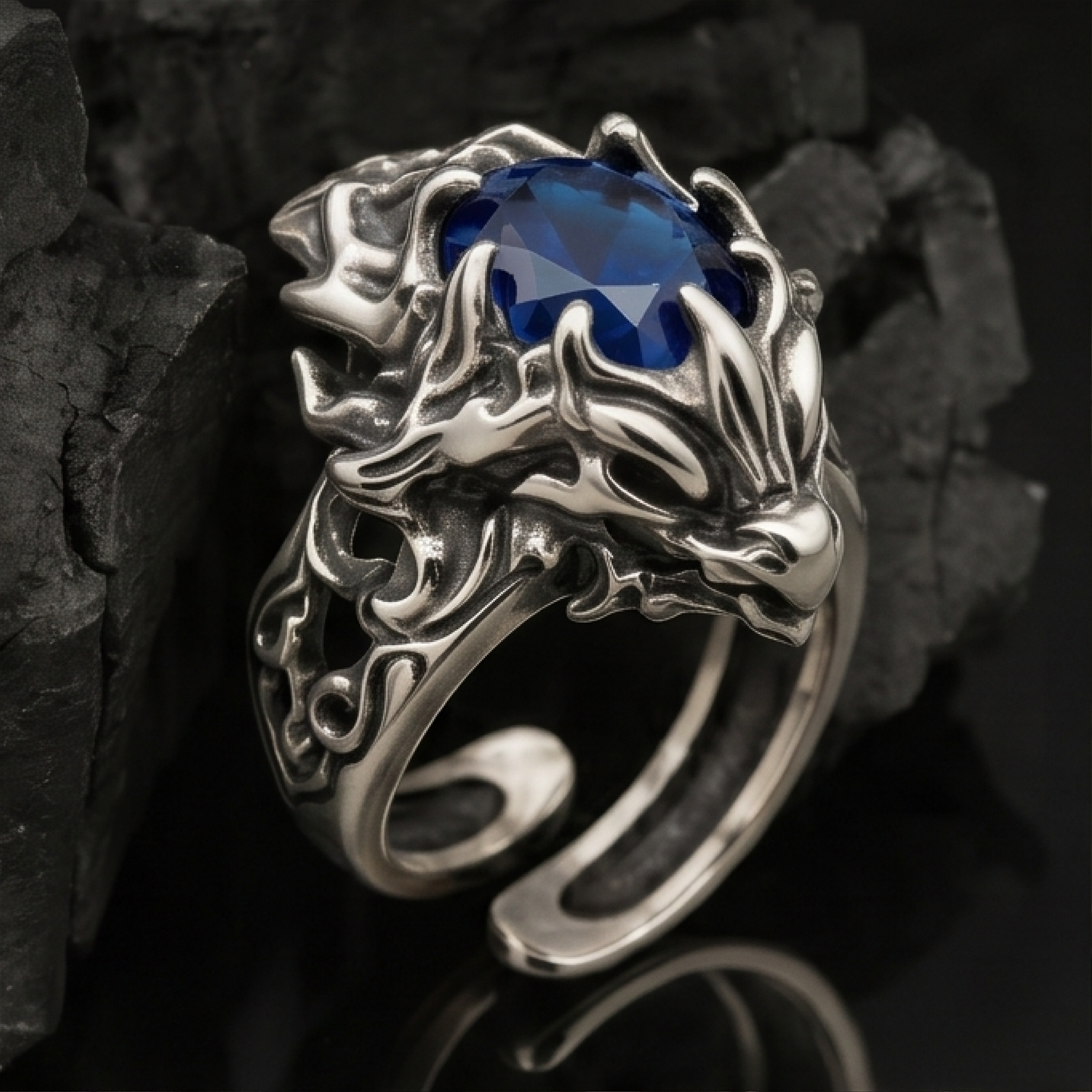 Yuuzo 925 Japan Dragon Claw Blue Stone Ring • Bold Gothic Adjustable Ring with Detailed Design for Statement Jewelry, Dark Style Outfit and Unisex Fashion
