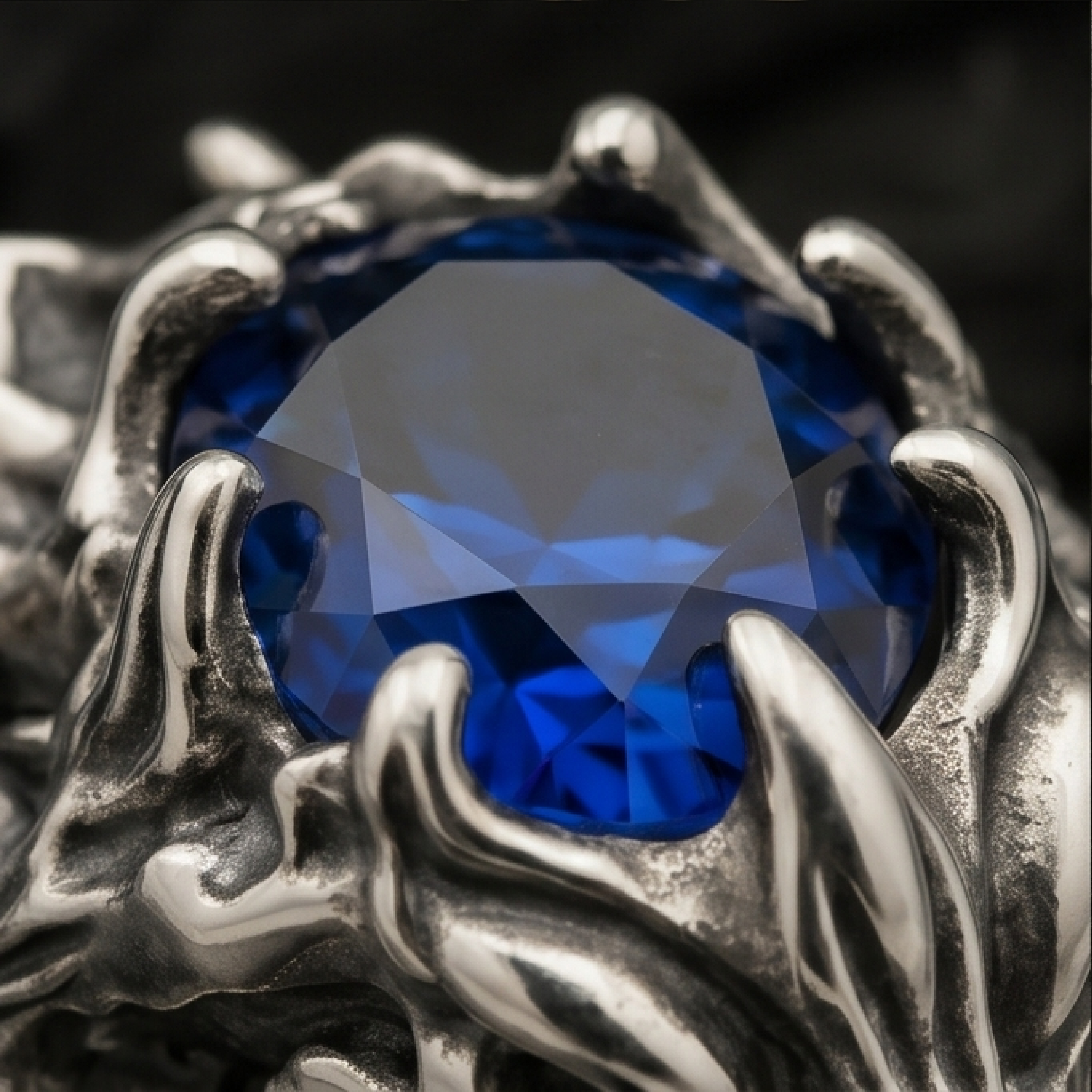 Yuuzo 925 Japan Dragon Claw Blue Stone Ring • Bold Gothic Adjustable Ring with Detailed Design for Statement Jewelry, Dark Style Outfit and Unisex Fashion