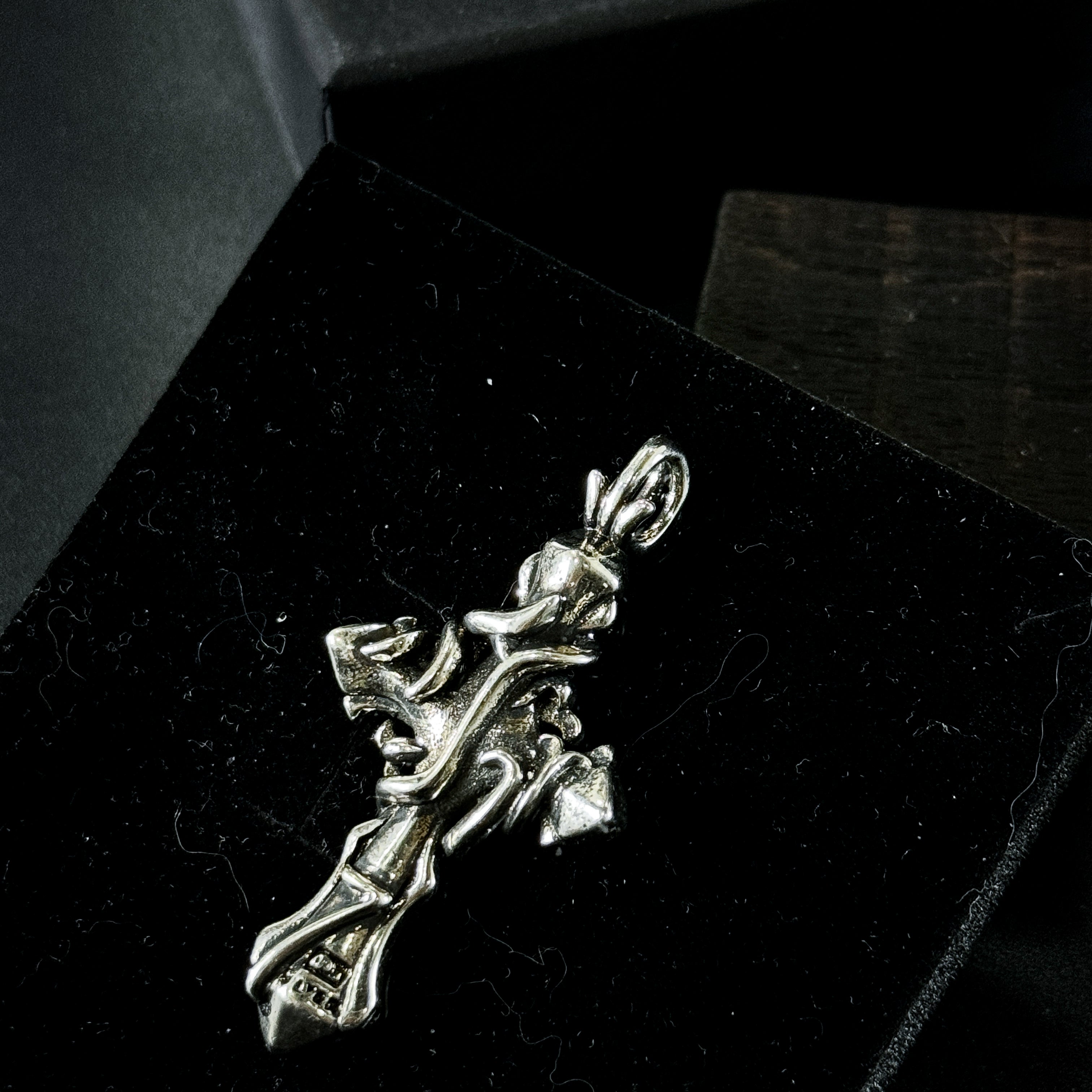 Yuuzo 925 Japan Thorn-Wrapped Cross Pendant • Dark Gothic Vintage Engraved Art Necklace for Men & Women