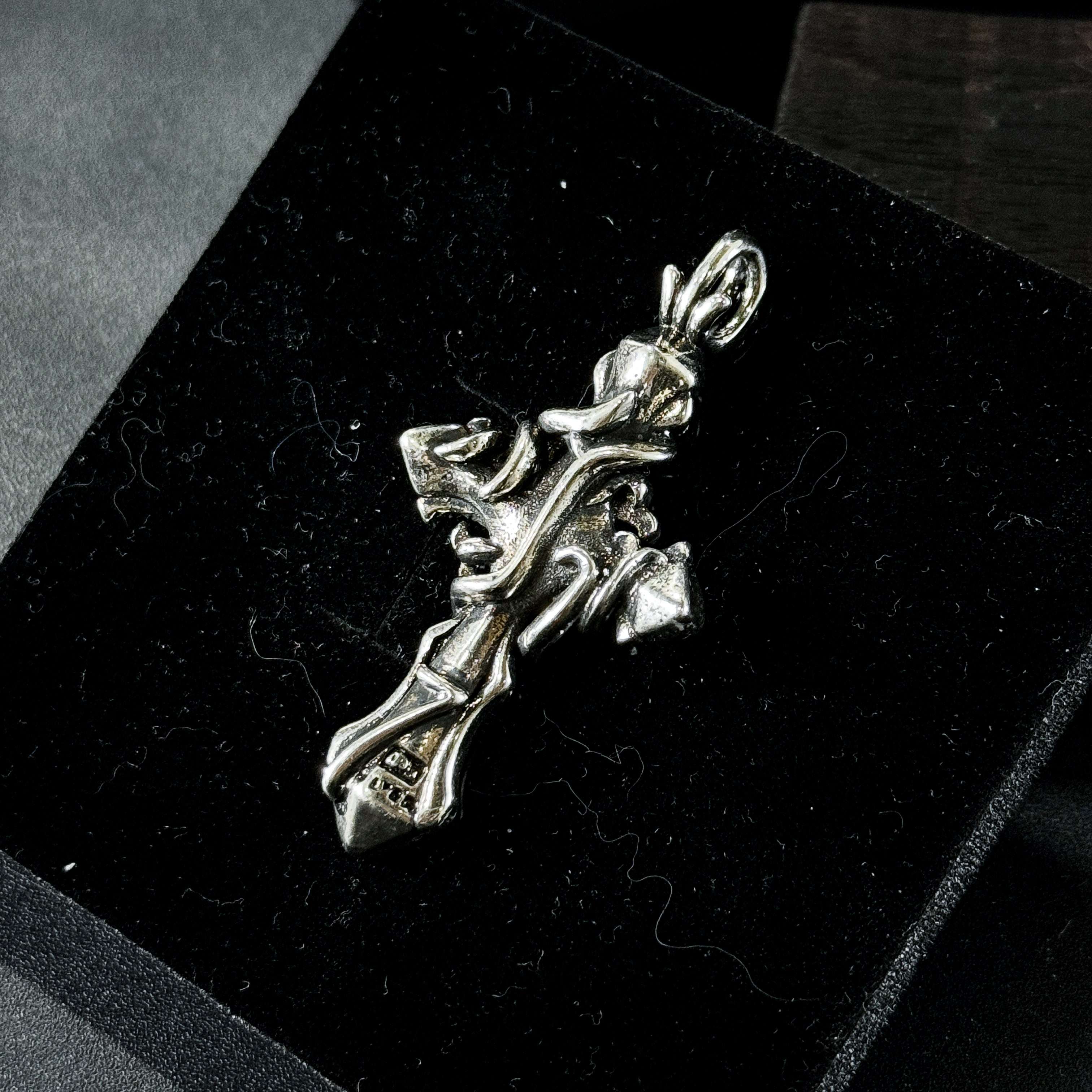 Yuuzo 925 Japan Thorn-Wrapped Cross Pendant • Dark Gothic Vintage Engraved Art Necklace for Men & Women