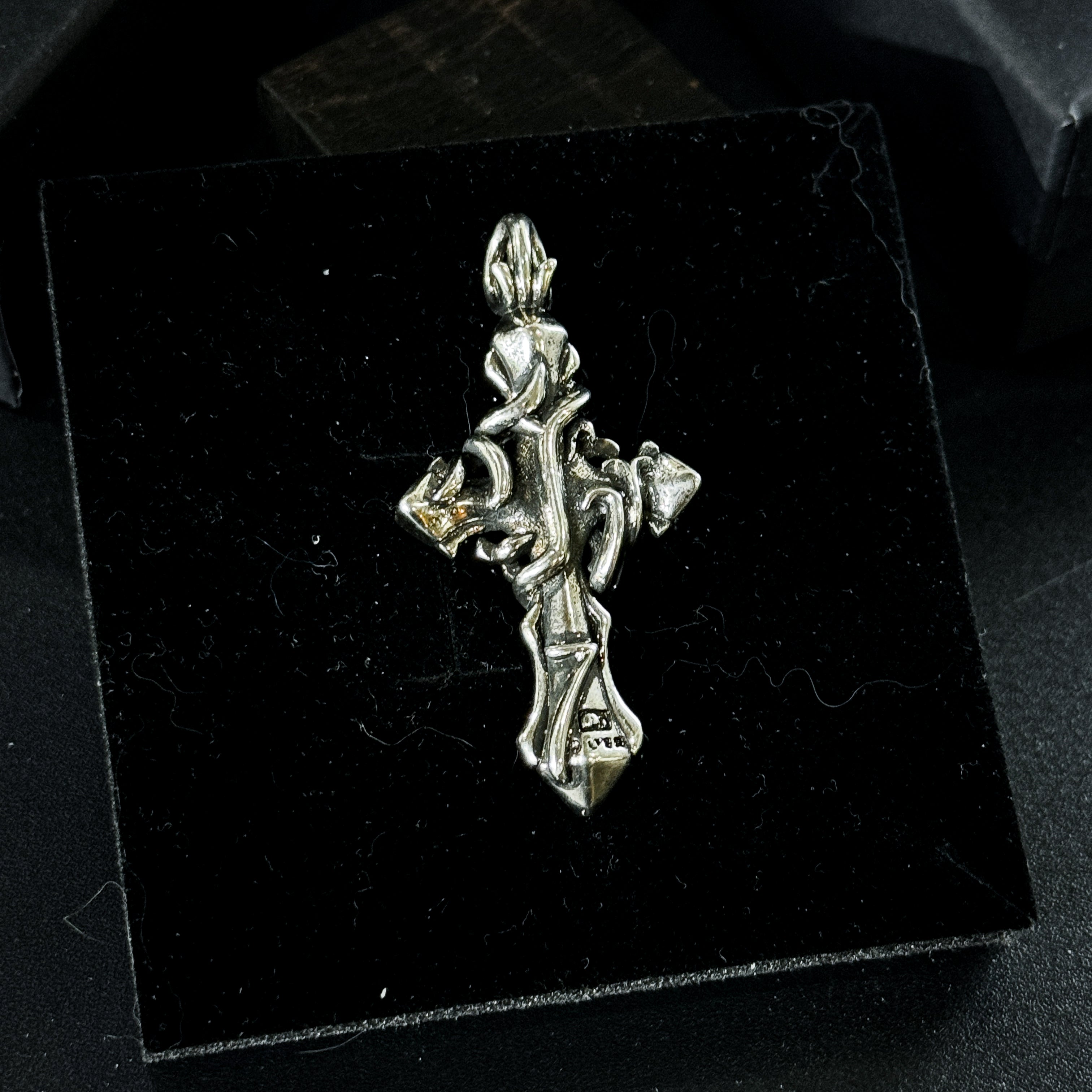 Yuuzo 925 Japan Thorn-Wrapped Cross Pendant • Dark Gothic Vintage Engraved Art Necklace for Men & Women