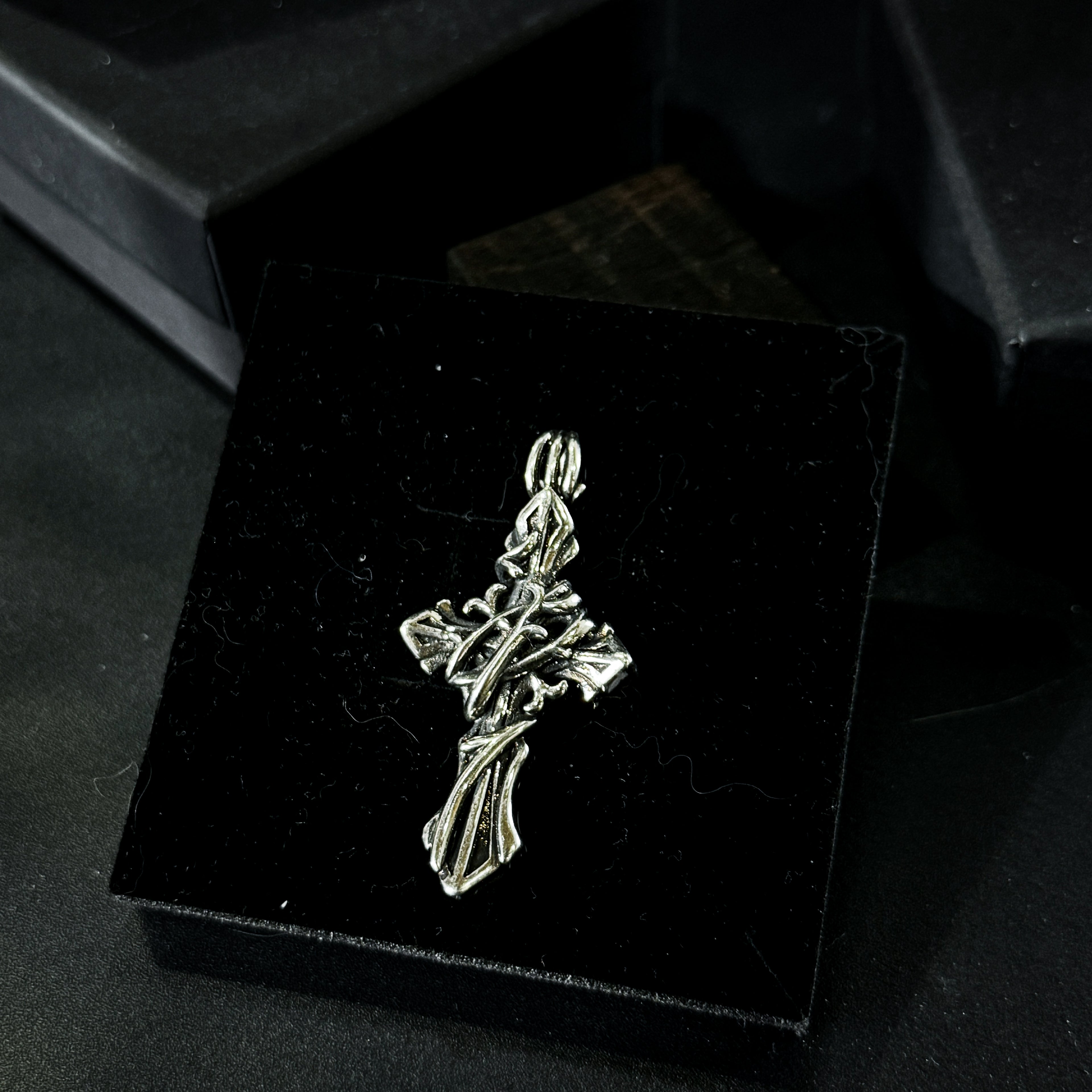 Yuuzo 925 Japan Thorn-Wrapped Cross Pendant • Dark Gothic Vintage Engraved Art Necklace for Men & Women