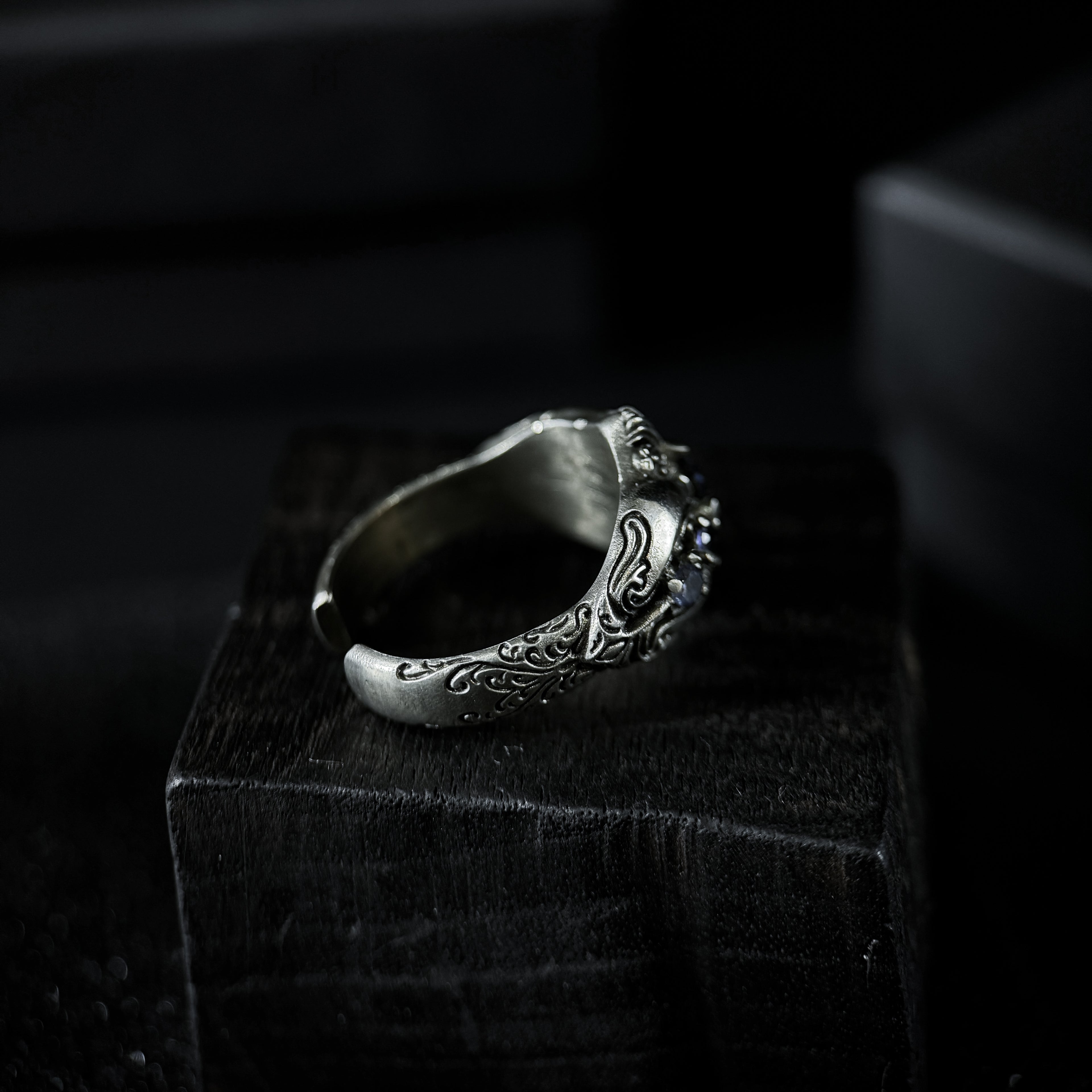 Yuuzo 925 Japan Dark Sapphire Art Ring • Gothic Textured Engraved Band for Men & Women