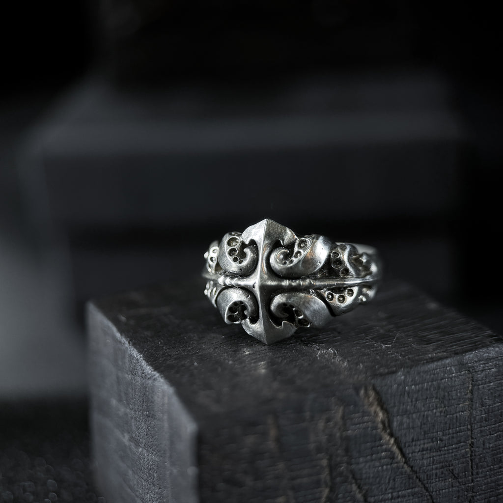 Yuuzo 925 Japan Gothic Dark Tentacle Ring • Vintage Octopus-Inspired Cross Engraved Art Band for Men & Women