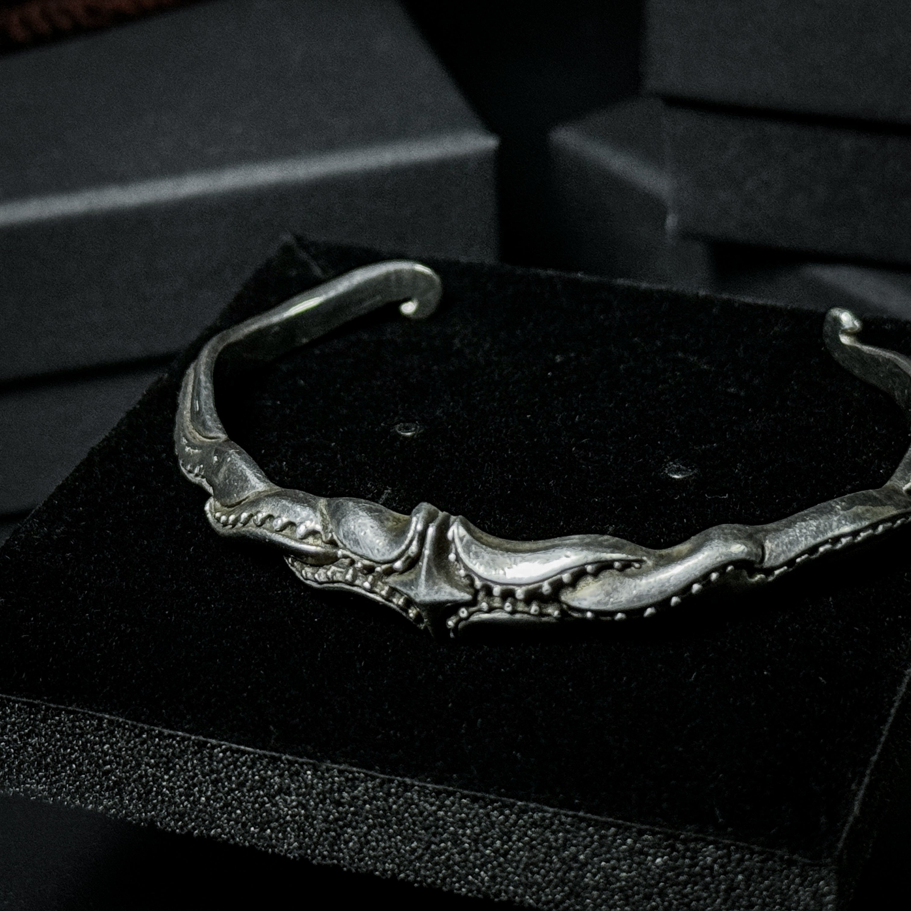 Yuuzo 925 Japan Artistic Octopus Tentacle Bracelet • Dark Vintage Sculptural Art Cuff for Men & Women