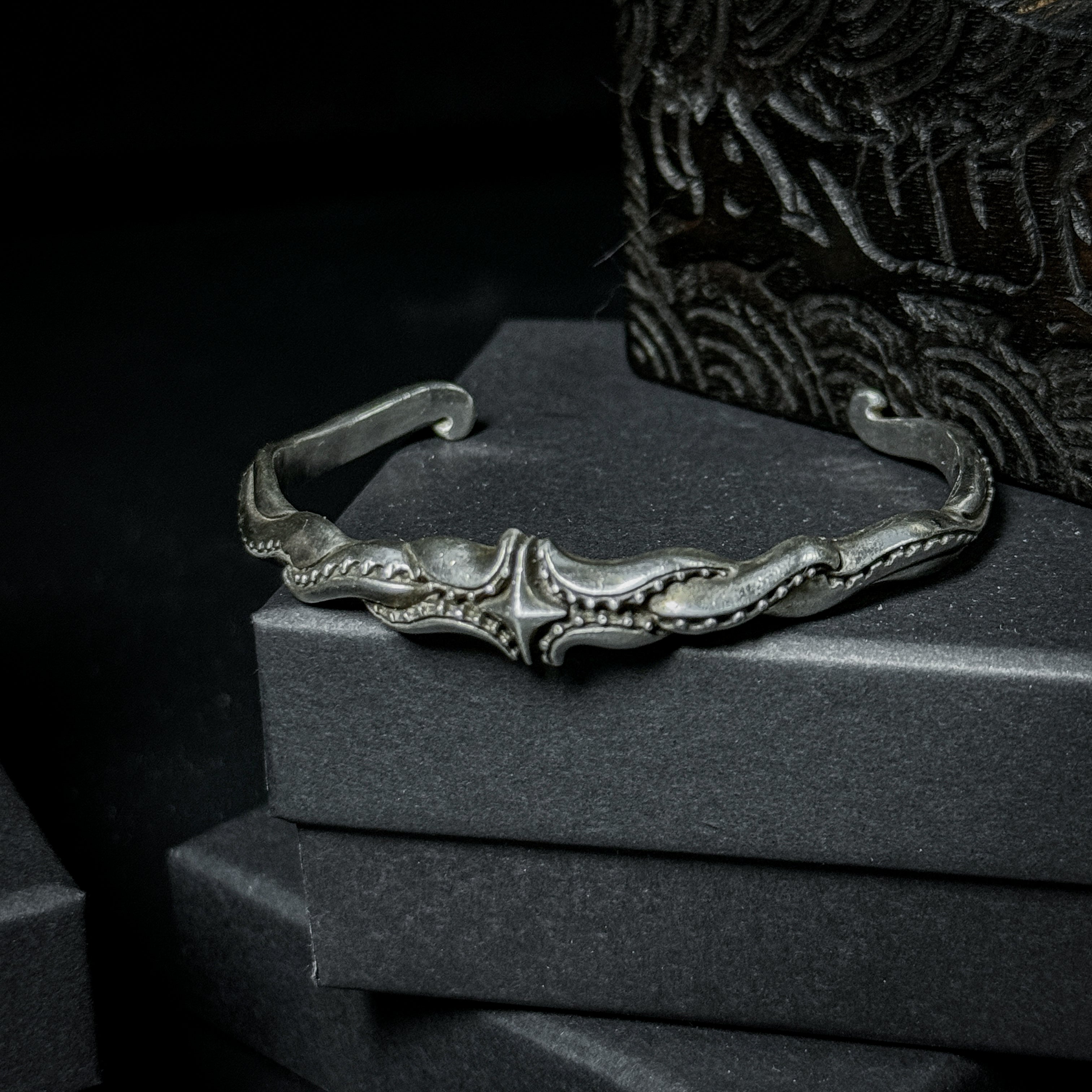 Yuuzo 925 Japan Artistic Octopus Tentacle Bracelet • Dark Vintage Sculptural Art Cuff for Men & Women