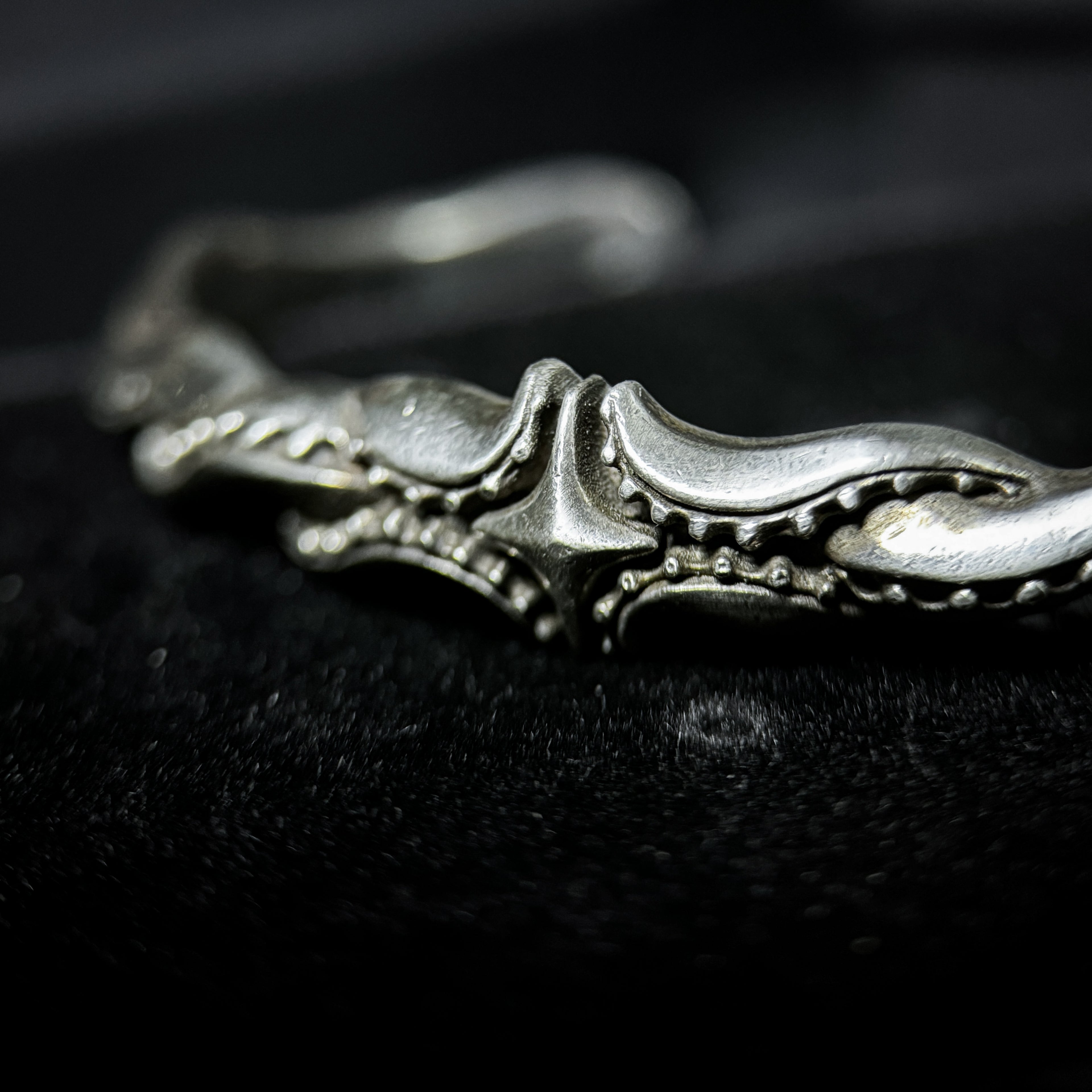 Yuuzo 925 Japan Artistic Octopus Tentacle Bracelet • Dark Vintage Sculptural Art Cuff for Men & Women