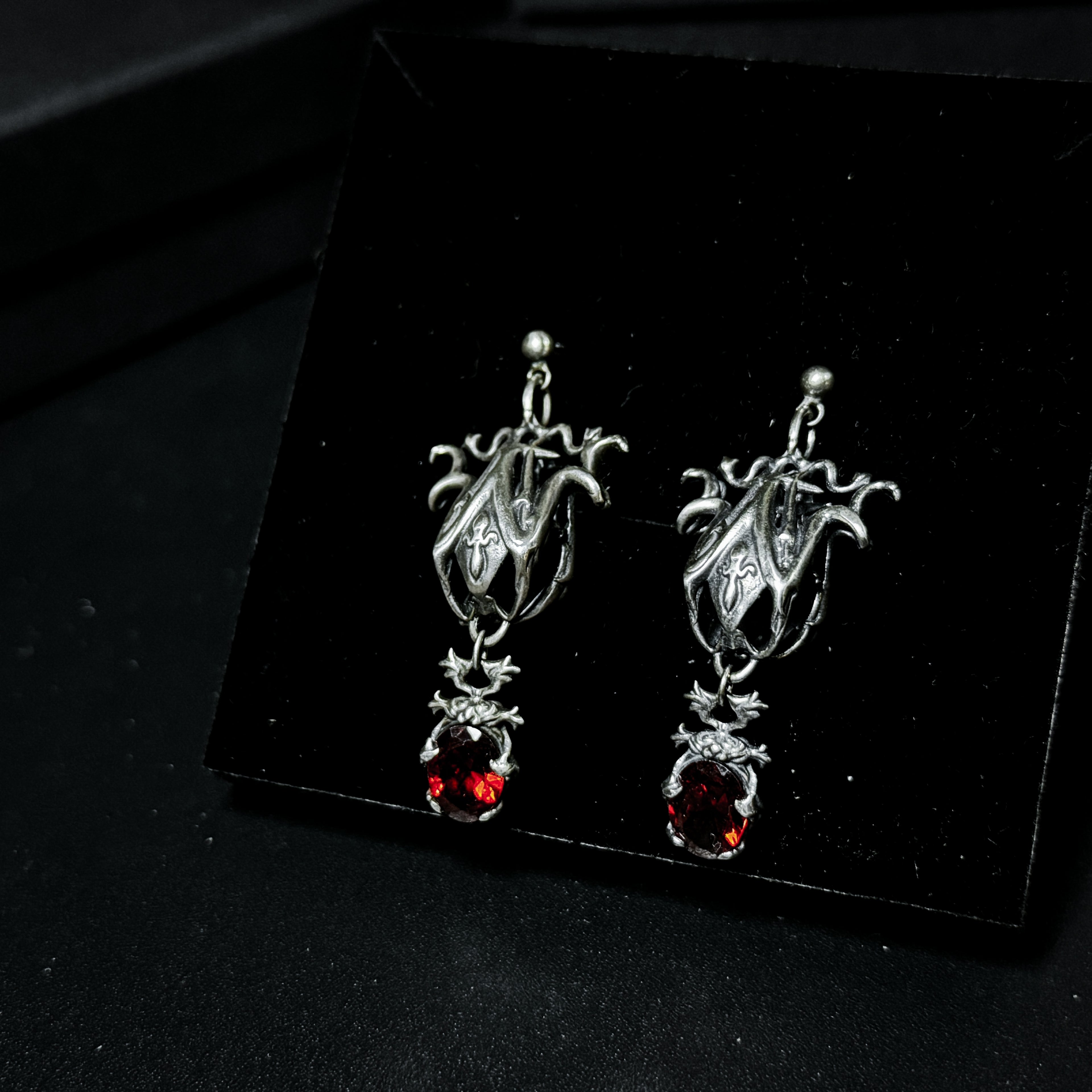 Yuuzo 925 Japan Vintage Gothic Red Dark Stone Earrings • Intricate Engraved Art Dangle Earrings for Men & Women