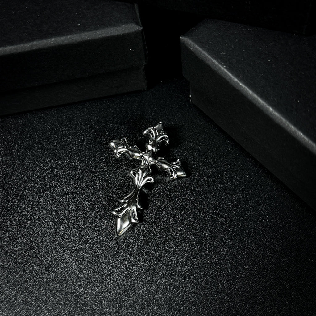 Yuuzo 925 Japan Artistic Fleur-de-Lis Cross Pendant • Dark Vintage Sculptural Art Necklace Pendant for Men & Women
