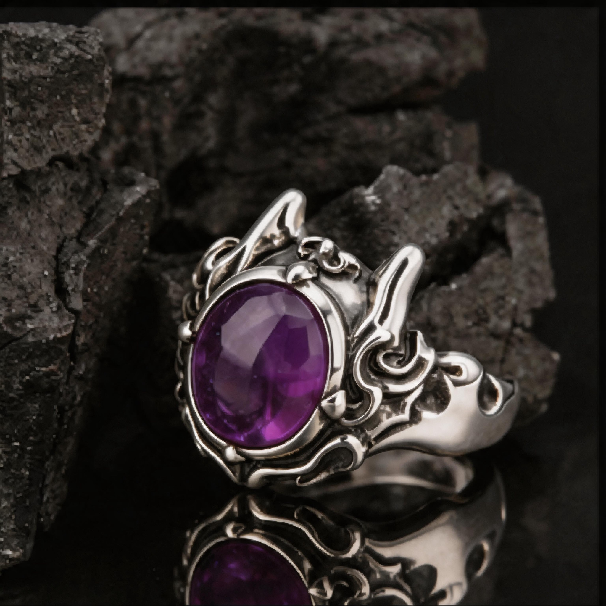 Yuuzo 925 Japan Purple Stone Statement Ring • Gothic Vintage Design Adjustable Ring for Streetwear Outfit and Dark Style Lovers