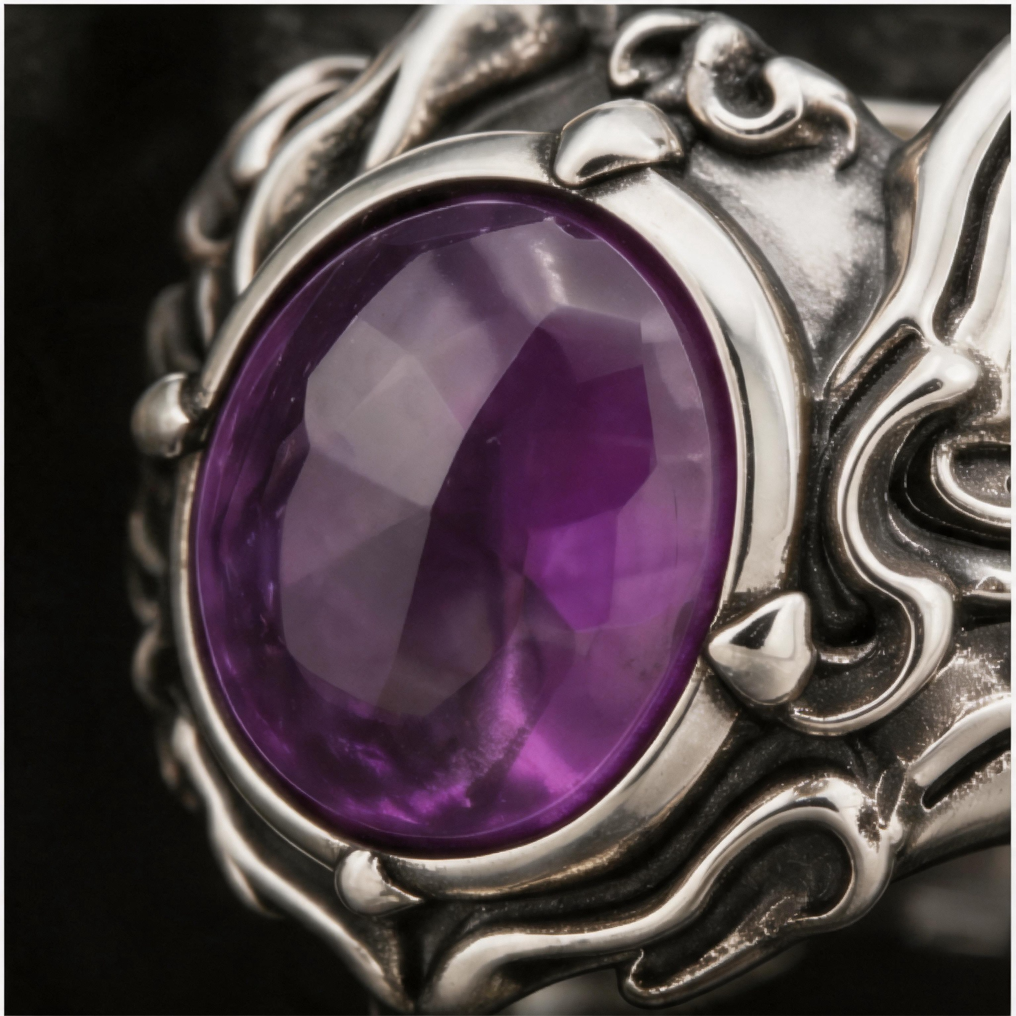 Yuuzo 925 Japan Purple Stone Statement Ring • Gothic Vintage Design Adjustable Ring for Streetwear Outfit and Dark Style Lovers