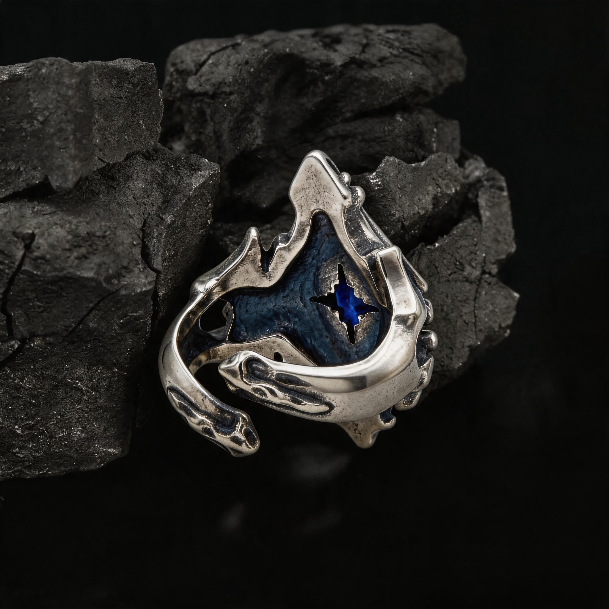Yuuzo 925 Japan Dark Fantasy Blue Eye Ring, Gothic Punk Jewelry for Women Men, Adjustable Witchcore Ring, Vintage Y2K Streetwear Accessories, Alternative Fashion Gift