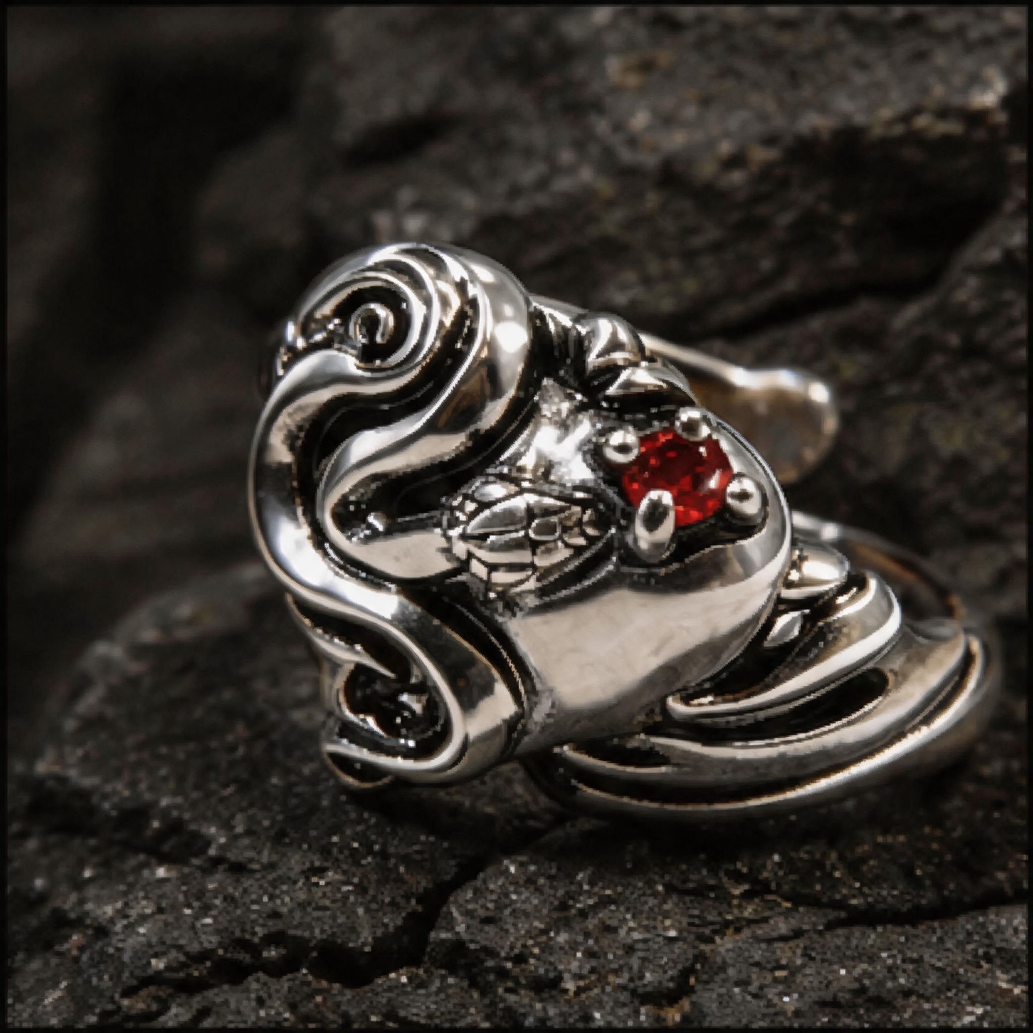 Yuuzo Red Gem Gothic Ring for Women, Vintage Snake Punk Jewelry, Dark Fantasy Adjustable Ring, Y2K Goth Aesthetic Accessories, Alternative Fashion Statement Ring
